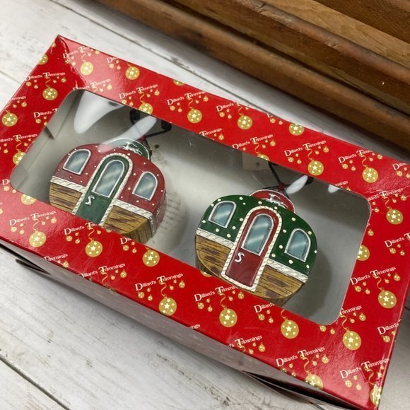 Dillard’s American‎ Camper RV Vintage trailers Ornaments New in Box - Picture 2 of 6